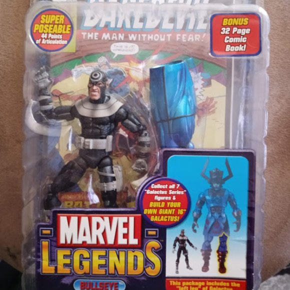 Marvel Legends Bullseye Action Figure - Picture 3 of 4